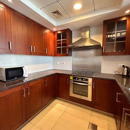 Downtown Apartments With Fountain And Burj Khalifa View Дубай Екстериор снимка